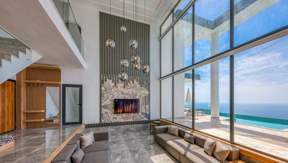 Room & Space Interior